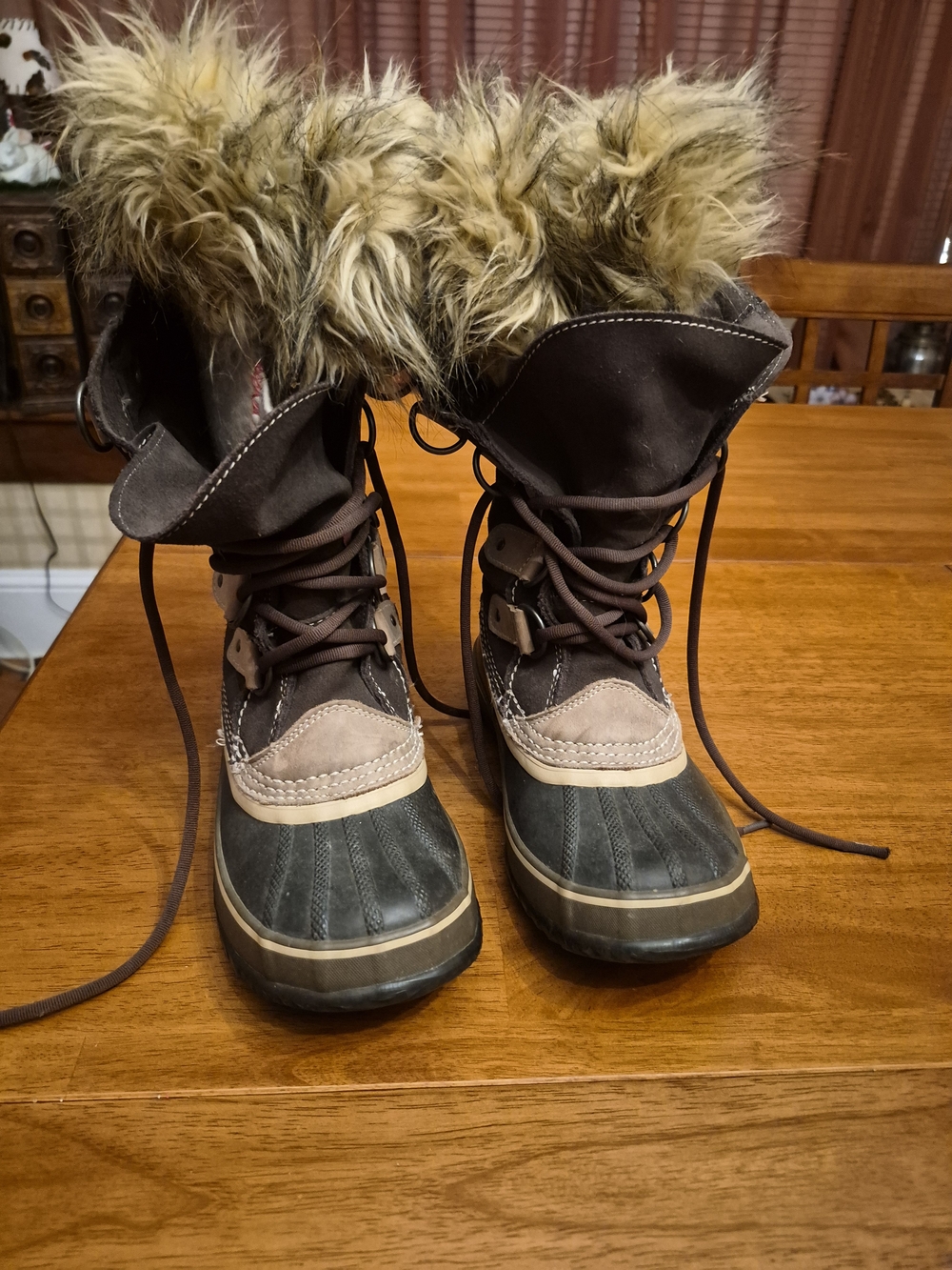 Sorel Joan Of Arctic Snow Boots Size 6 Womens